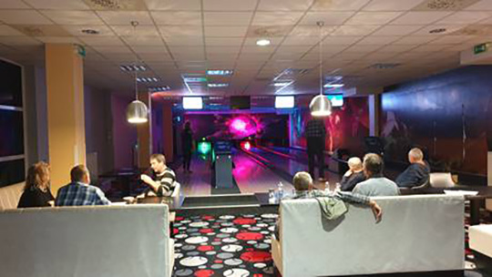 Okresná organizácia strany SMER - SD Michalovce - bowlingový turnaj - foto č. 2