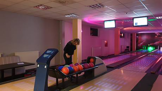 Okresná organizácia strany SMER - SD Michalovce - bowlingový turnaj - foto č. 8