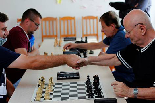 Šachový turnaj SMER-SD Michalovce - foto č. 13